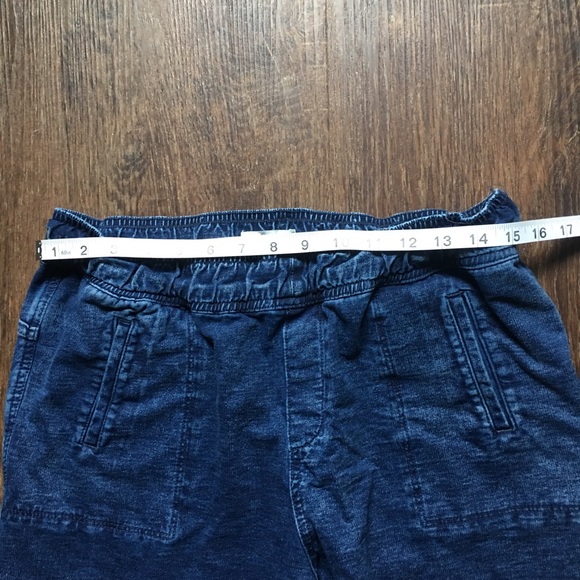 Hollister joggers very comfy and soft - Picture 3 of 5